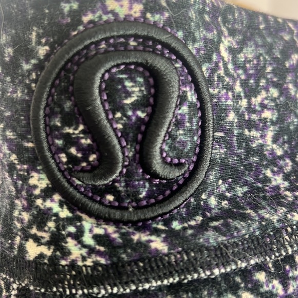 🔹 Lululemon Hooded Scuba Jacket - Picture 4 of 5